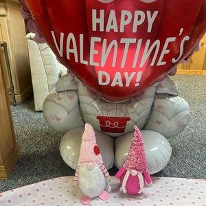 Valentine’s Day gnomes set of 2 pink/ white